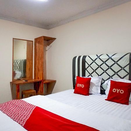 Hotel O Medan City Center Near Plaza Medan Fair Exterior foto